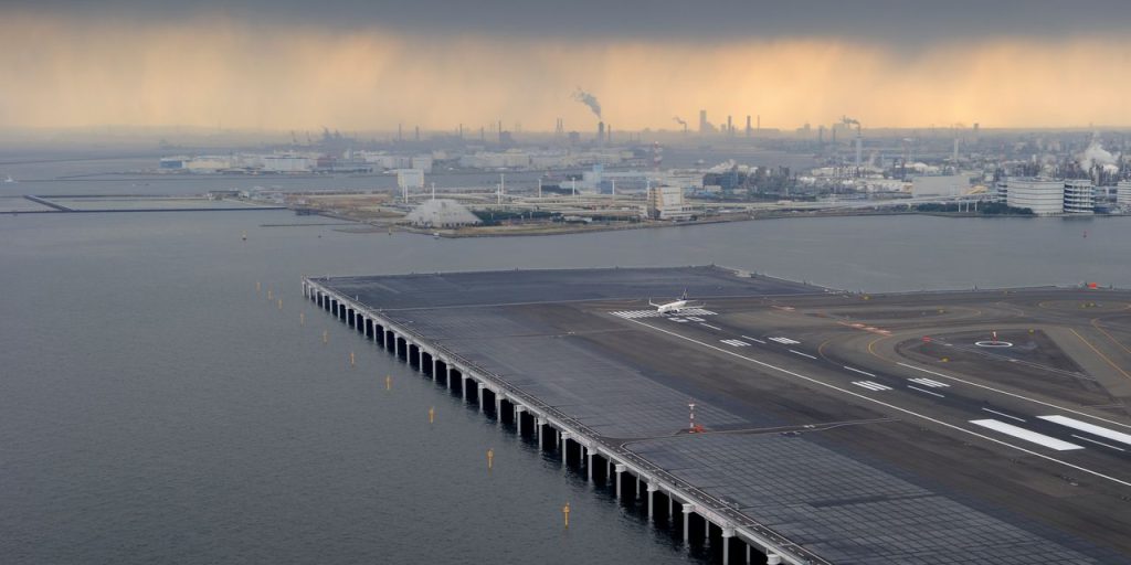 The ‘end of the runway’ is nearing for lofty tech and soggy banks. Get ready, says this strategist