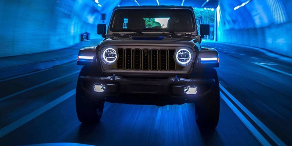 The 2024 Jeep Wrangler 4xe: a plug-in hybrid with Jeep’s famous off-road ability
