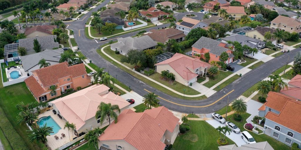 More bad news for U.S. home buyers: Mortgage rates hit a 23-year high