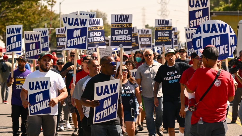 GM reaches tentative deal with UAW, ending strikes at Detroit automakers after six weeks