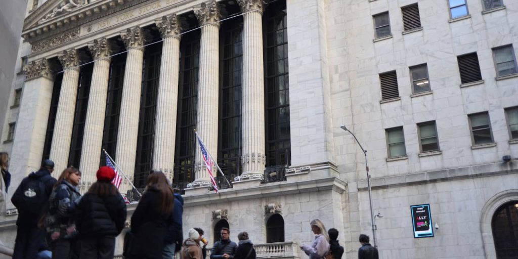 S&P 500 exits correction territory. Thank retreating bond yields.