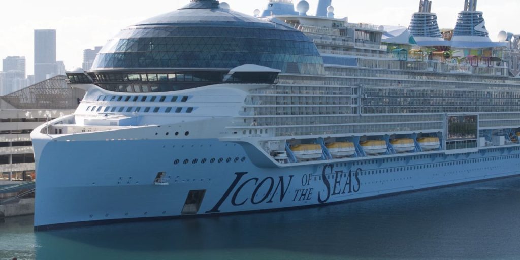 Royal Caribbean is tapping the high-yield bond market for first time this year