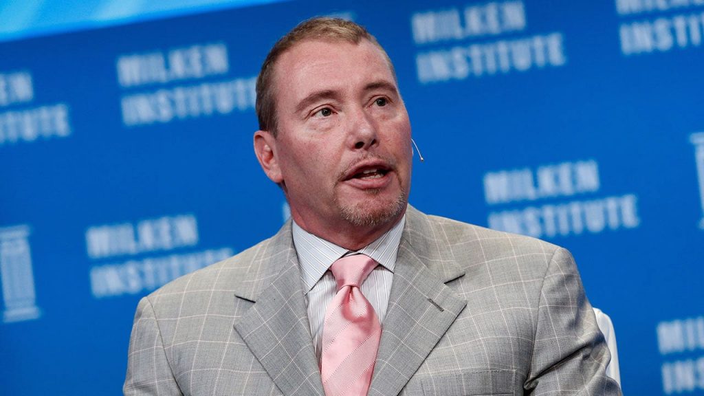 Bond King Jeffrey Gundlach warns over US economy as Americans’ debt piles up: ‘Concerning’