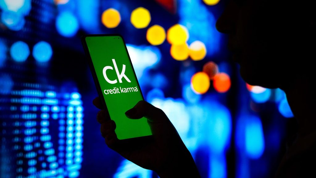 Products such as Credit Karma and NerdWallet benefit consumers, do not harm them: report